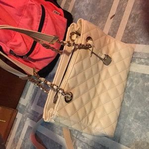 BRAND NEW PURSE / SHOULDER BAG